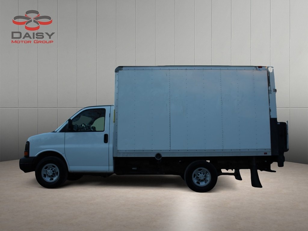 2016 Chevrolet Express Image 7