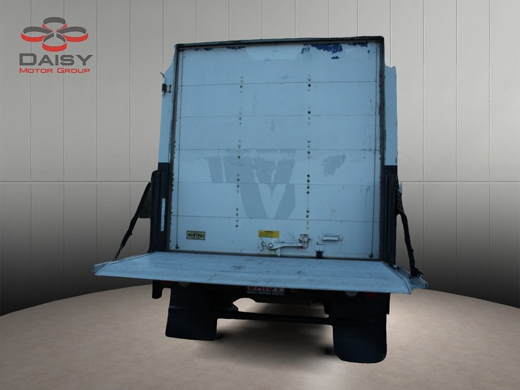 2016 Chevrolet Express Image 9