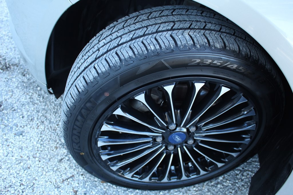 2015 Ford Fusion Image 9