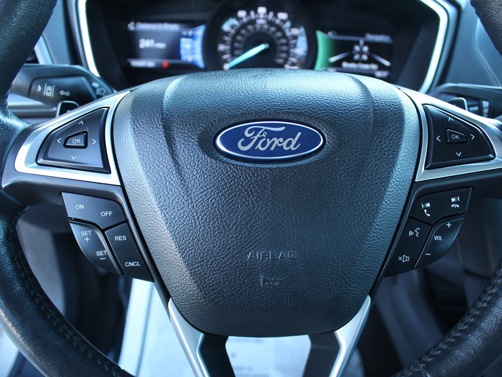 2015 Ford Fusion Image 24