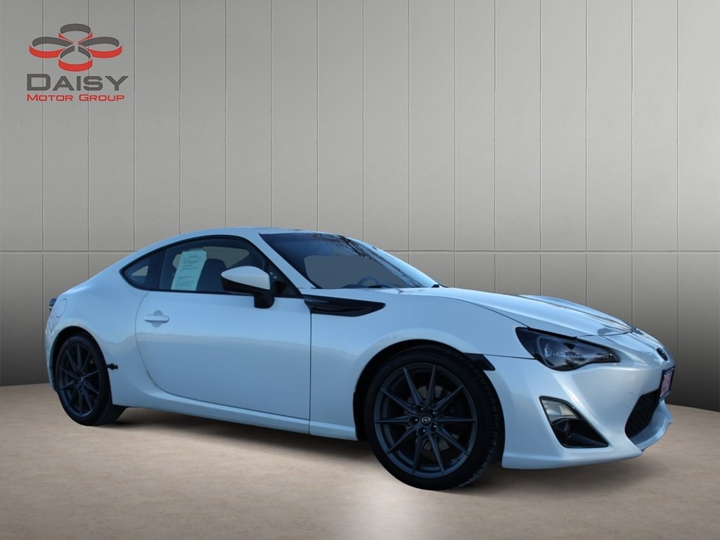 2014 Scion FR-S Image 3