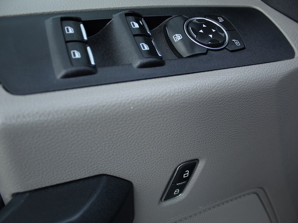 2022 Ford F-250 Image 14