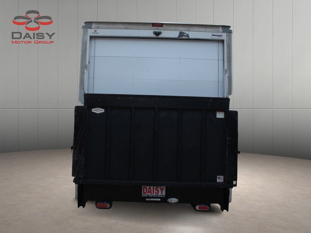 2019 Chevrolet Express Image 6