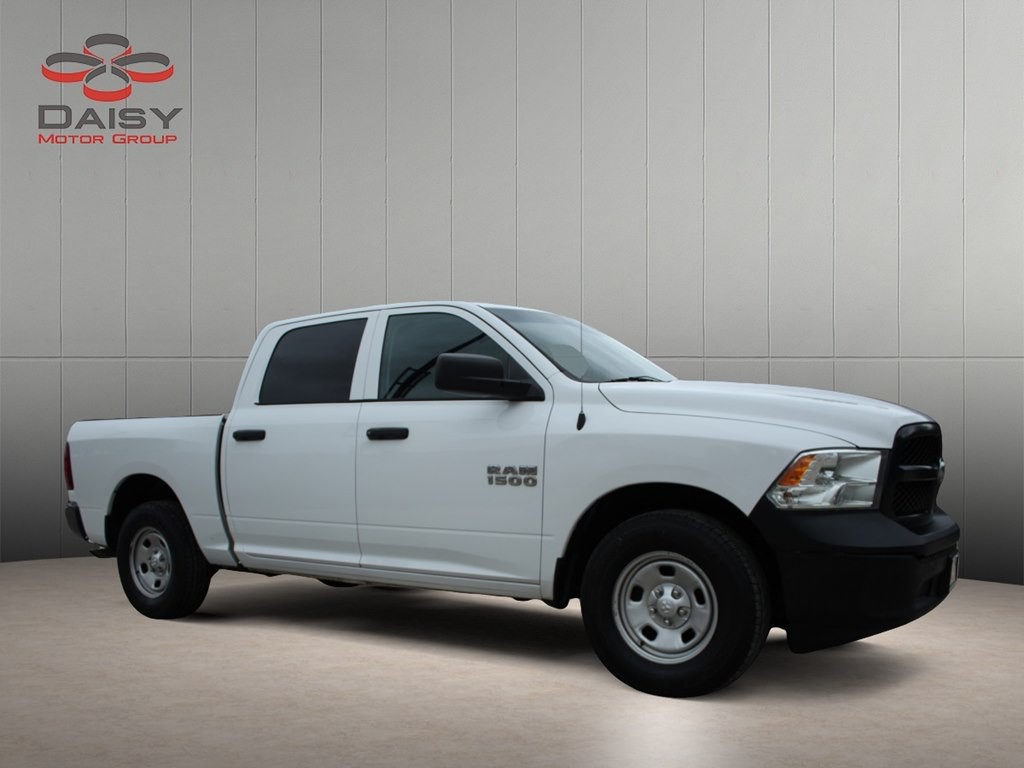 2018 RAM 1500 Image 3