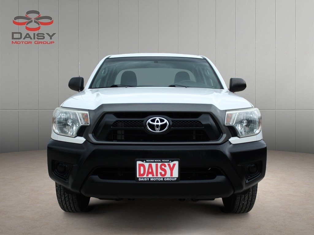 2015 Toyota Tacoma Image 2