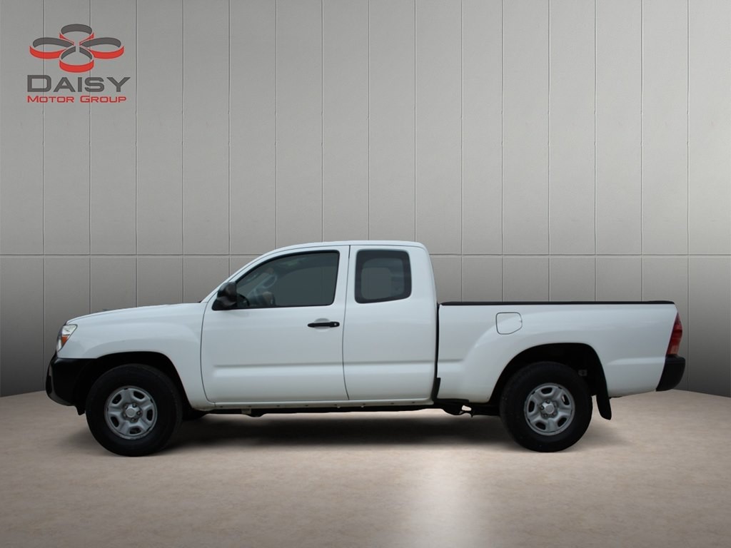 2015 Toyota Tacoma Image 8
