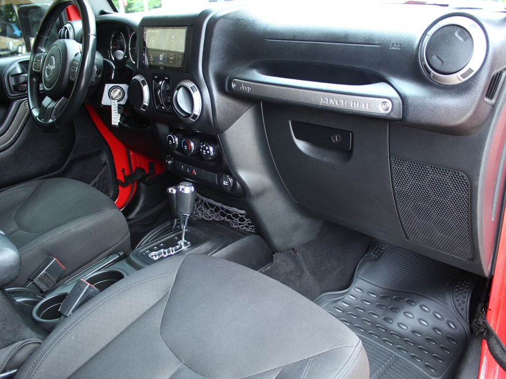 2016 Jeep Wrangler Unlimited Image 14