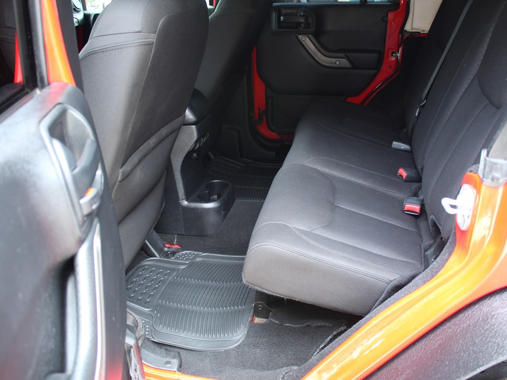 2016 Jeep Wrangler Unlimited Image 17