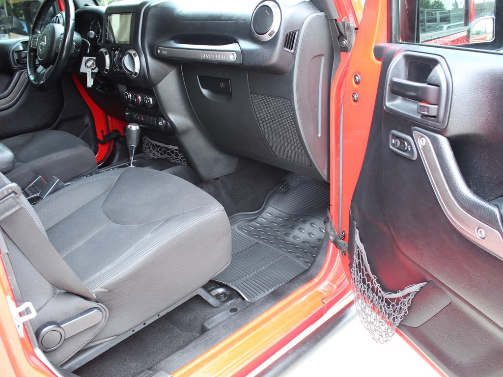 2016 Jeep Wrangler Unlimited Image 18
