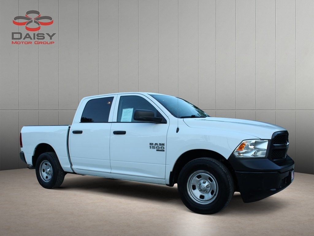 2019 RAM 1500 Image 3