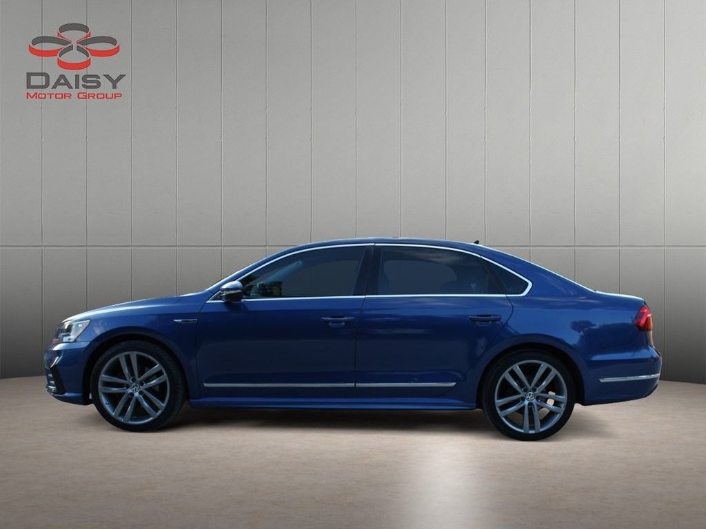 2017 Volkswagen Passat Image 8