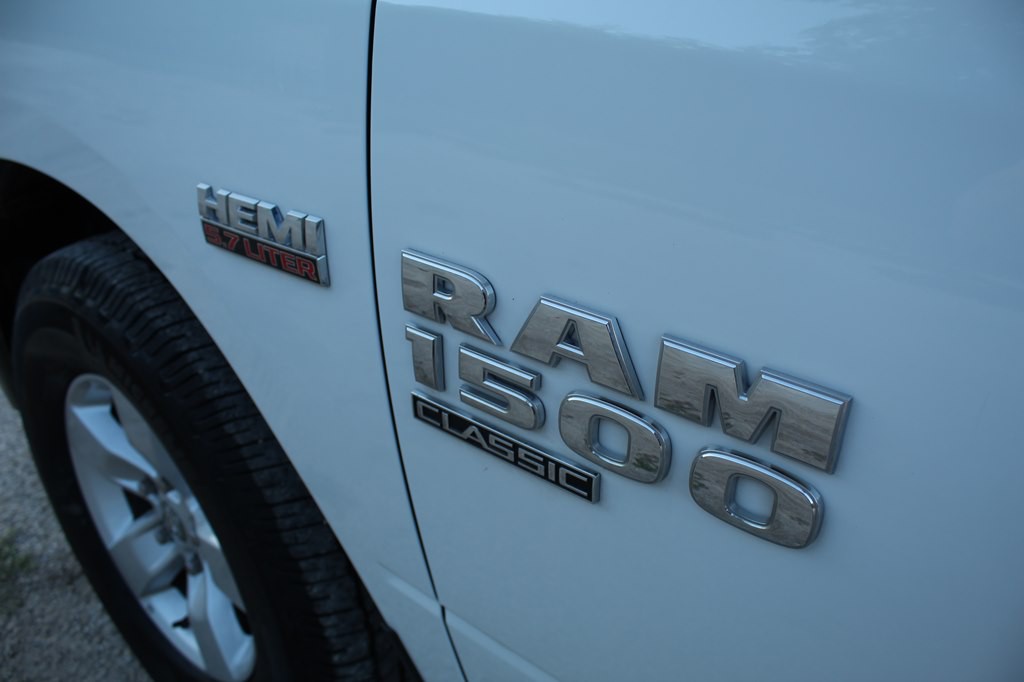 2023 RAM 1500 Image 9