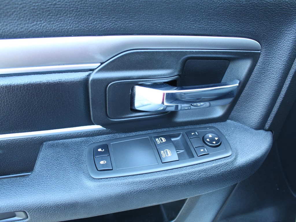 2023 RAM 1500 Image 14