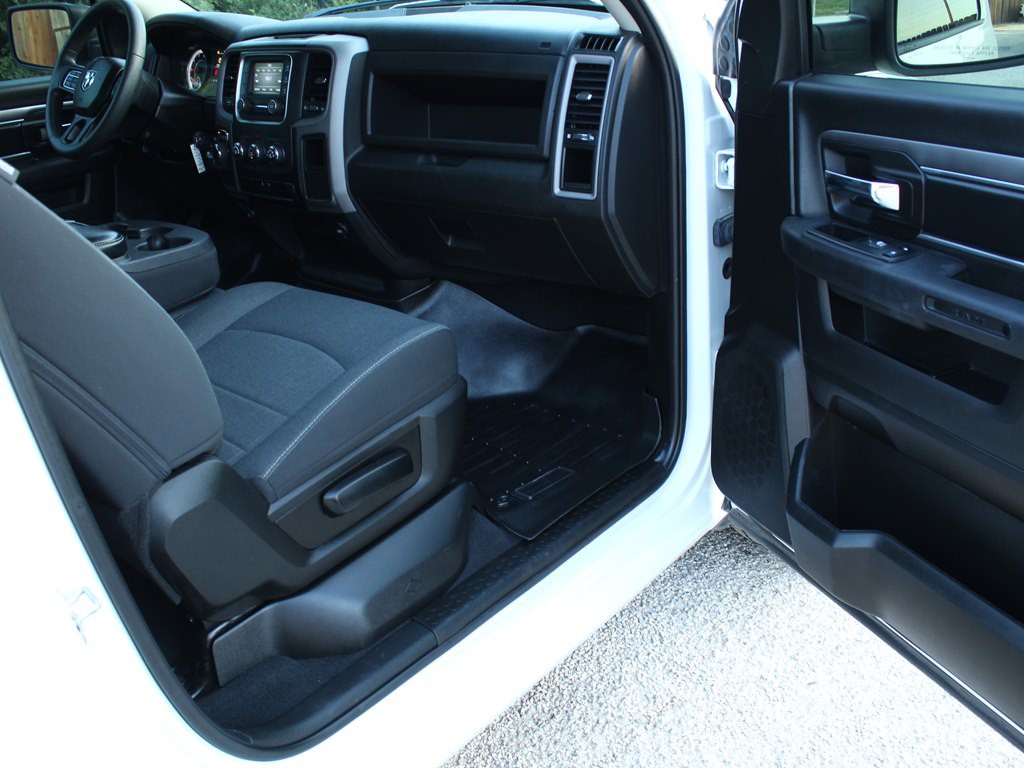 2023 RAM 1500 Image 18