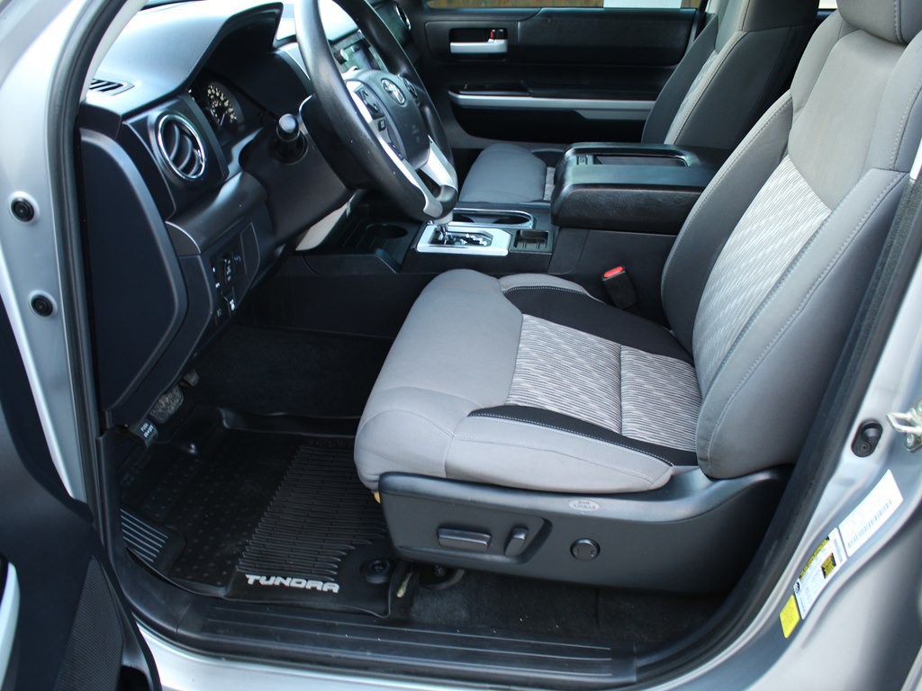 2020 Toyota Tundra Image 17