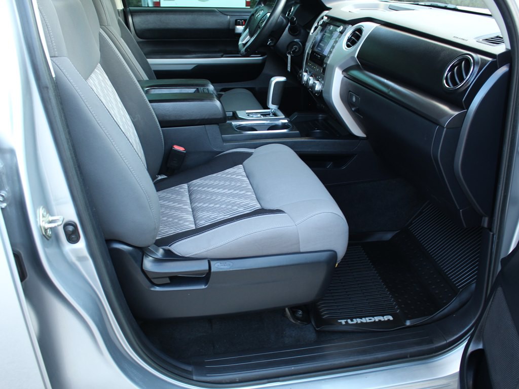 2020 Toyota Tundra Image 20