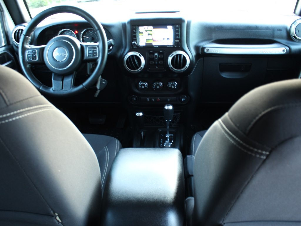 2017 Jeep Wrangler Unlimited Image 13