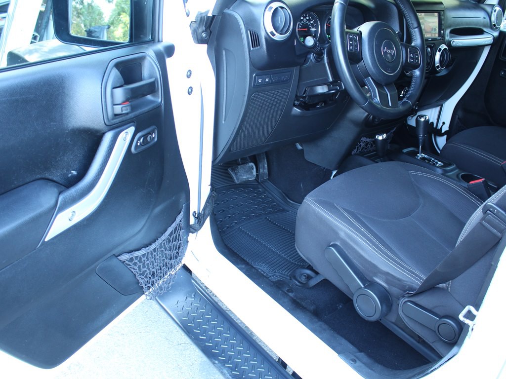 2017 Jeep Wrangler Unlimited Image 15