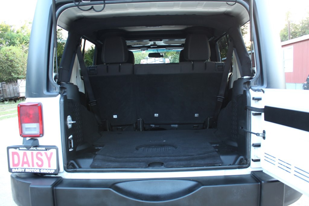 2017 Jeep Wrangler Unlimited Image 21