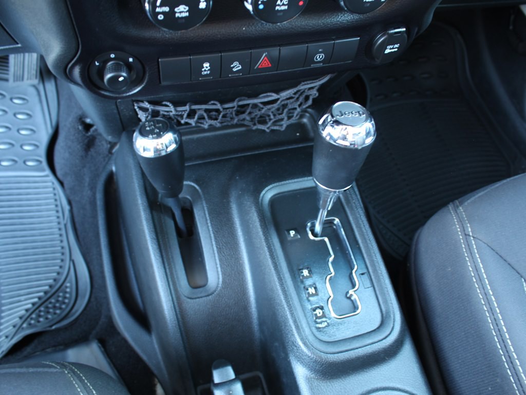 2017 Jeep Wrangler Unlimited Image 28