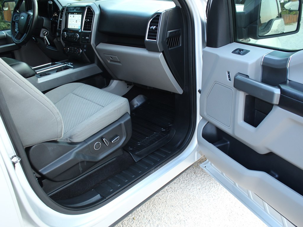 2017 Ford F-150 Image 18
