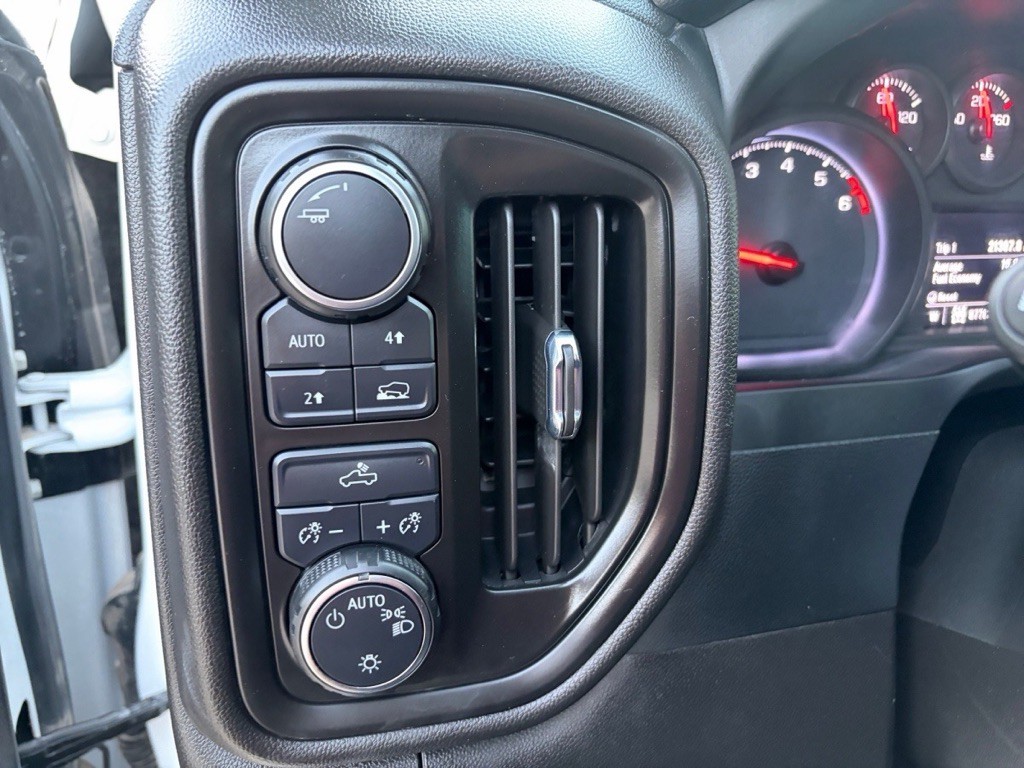 2023 Chevrolet Silverado 1500 Image 18