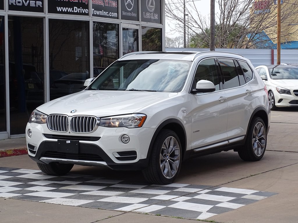 2017 BMW X3 Image 2