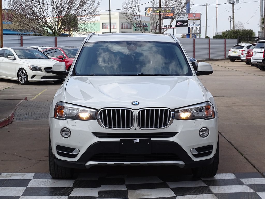 2017 BMW X3 Image 9