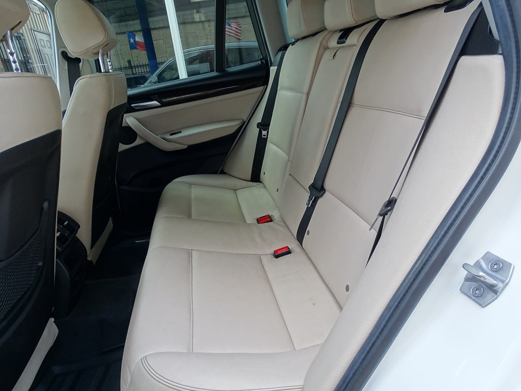 2017 BMW X3 Image 11