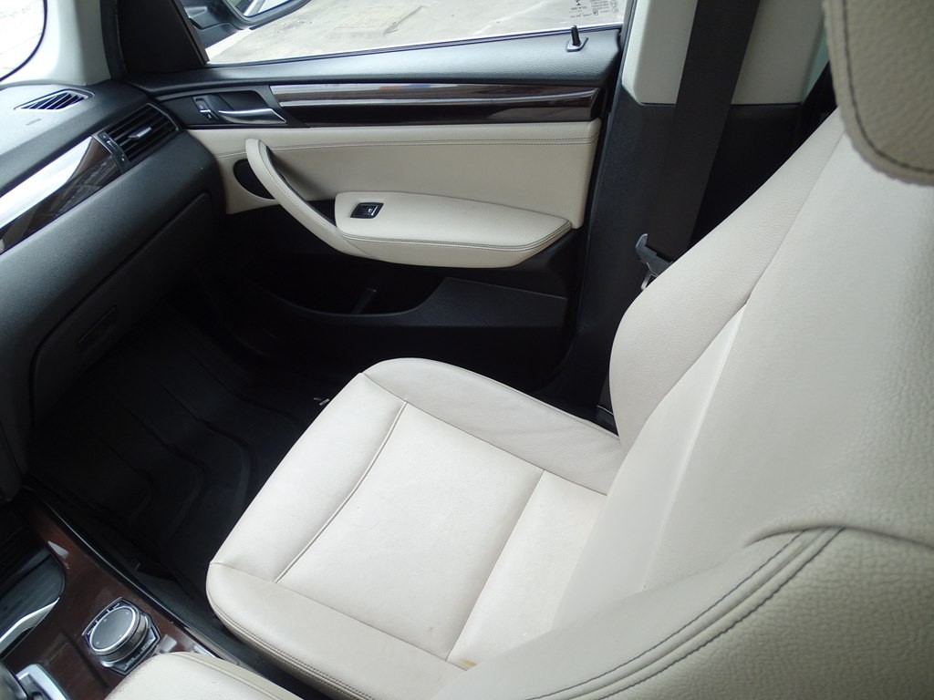 2017 BMW X3 Image 14