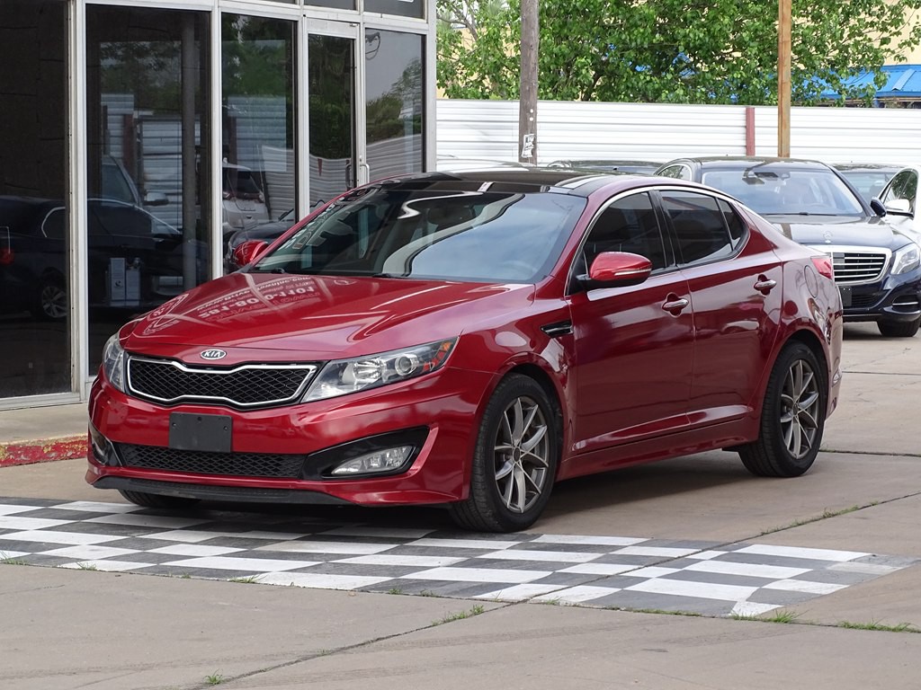 2011 Kia Optima Image 2