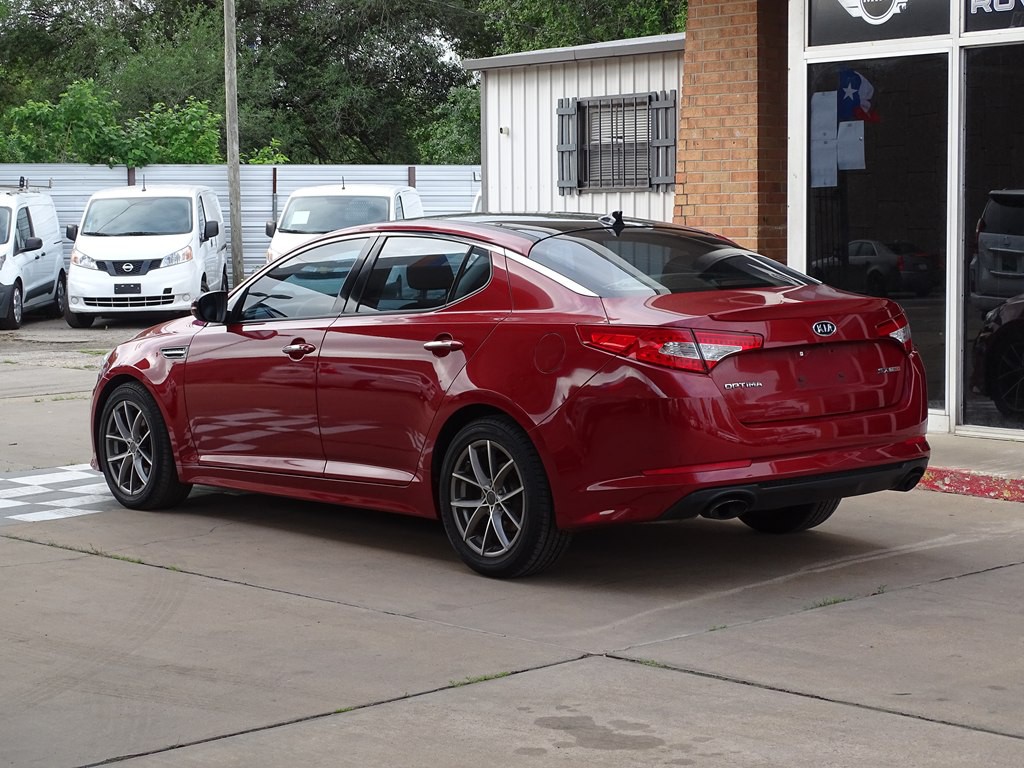 2011 Kia Optima Image 4