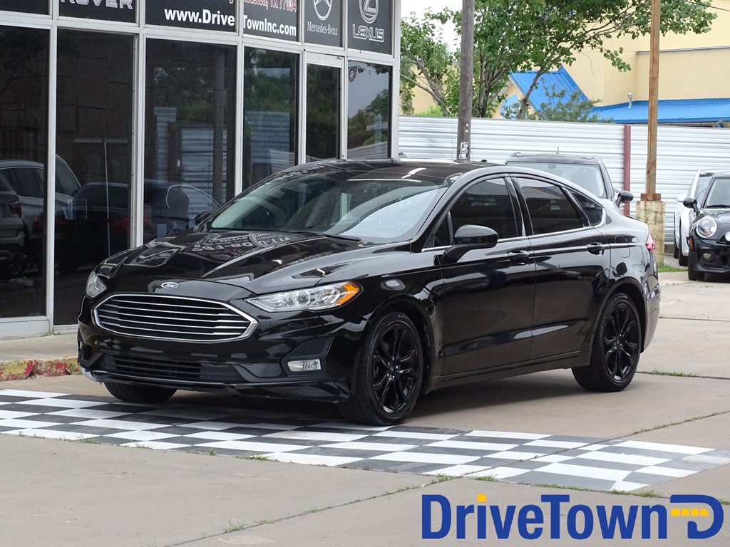 2020 Ford Fusion Image 1