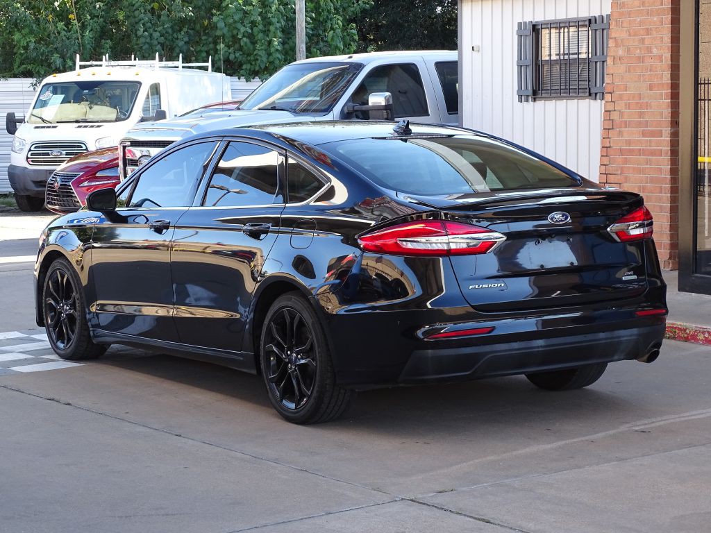 2020 Ford Fusion Image 3