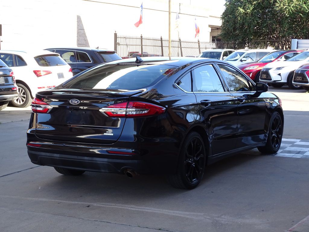2020 Ford Fusion Image 7
