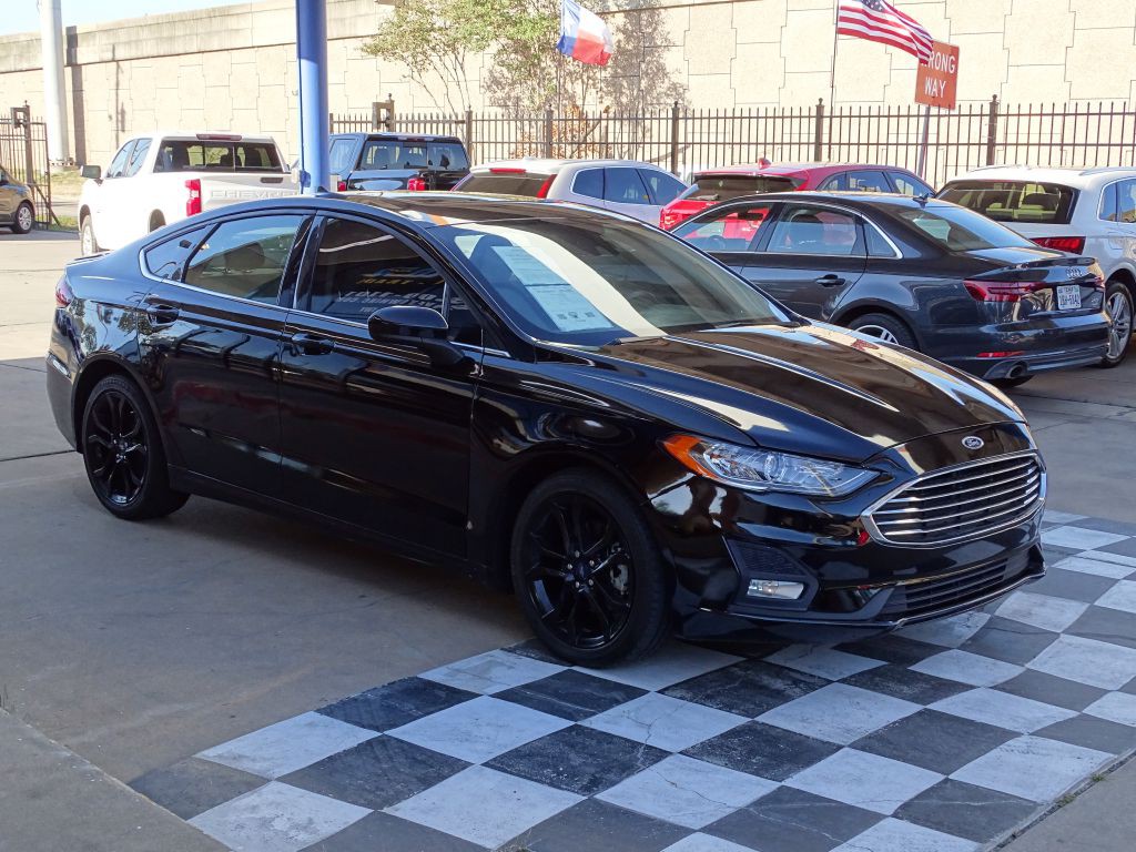 2020 Ford Fusion Image 8