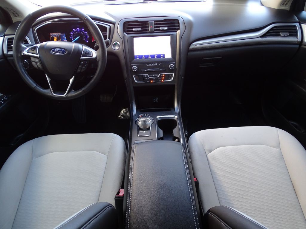 2020 Ford Fusion Image 10