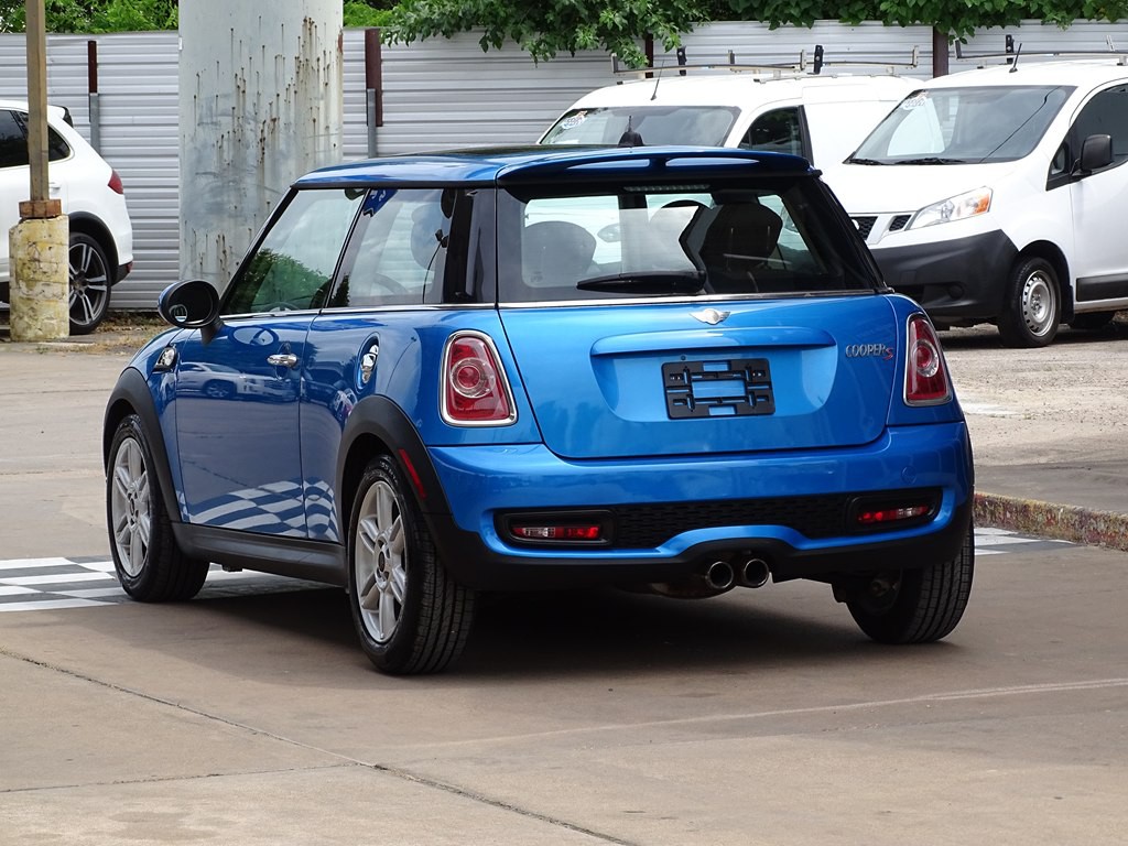 2011 MINI Cooper Image 5