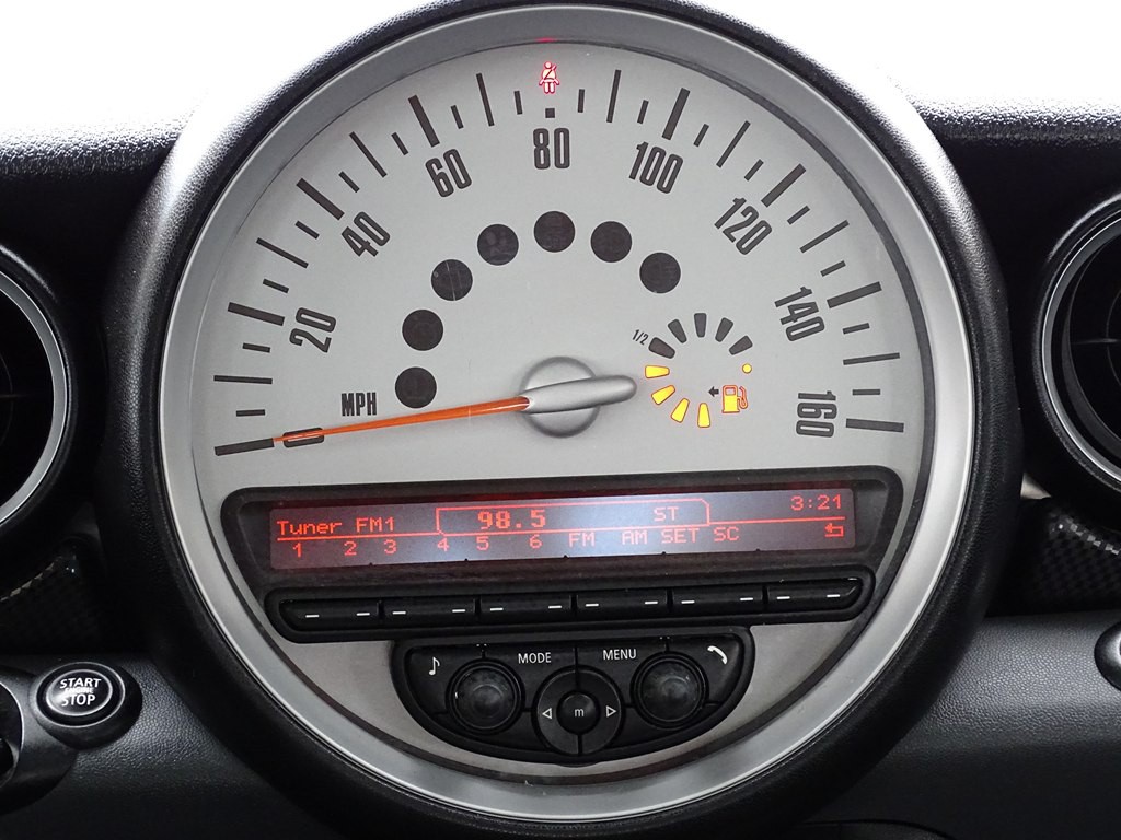 2011 MINI Cooper Image 15