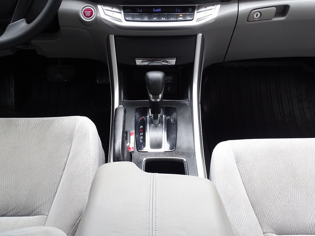 2014 Honda Accord Image 17