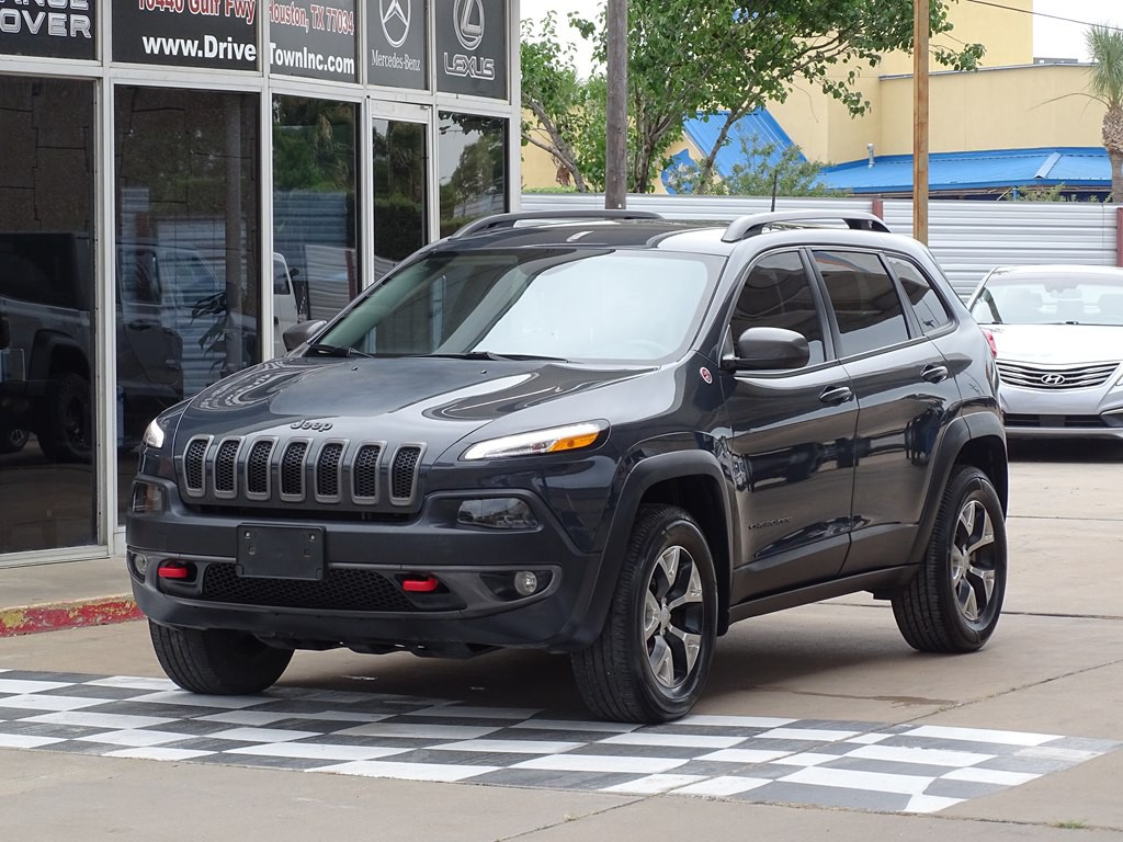 2017 Jeep Cherokee Image 2