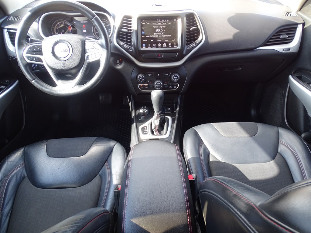 2017 Jeep Cherokee Image 12