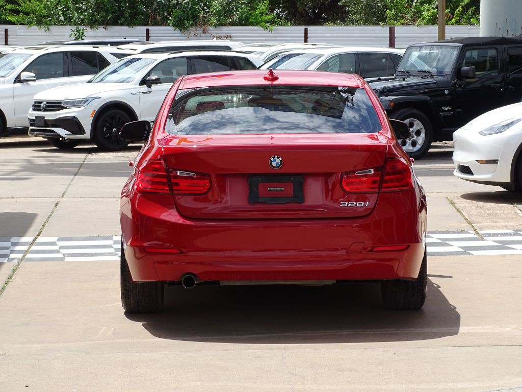 2015 BMW 3 Series Image 5
