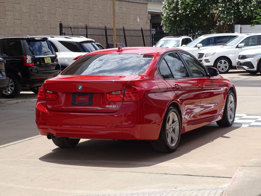 2015 BMW 3 Series Image 6