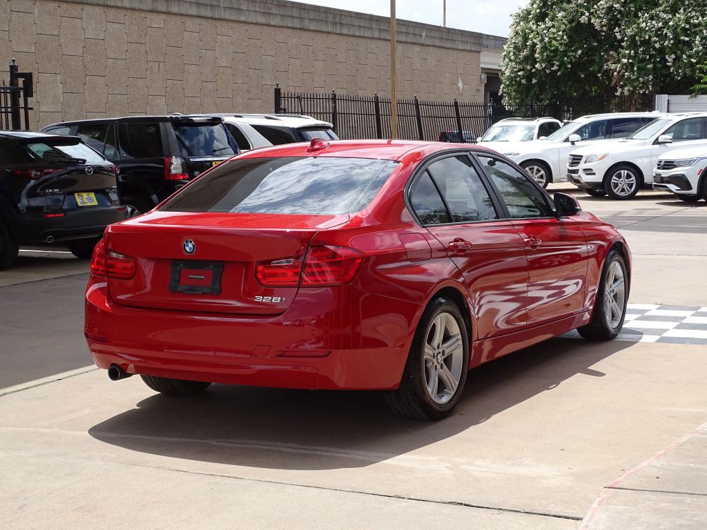 2015 BMW 3 Series Image 7
