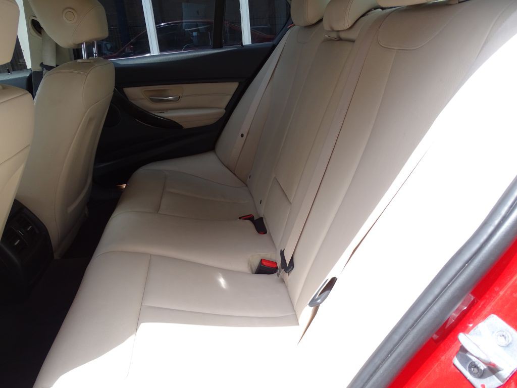 2015 BMW 3 Series Image 10