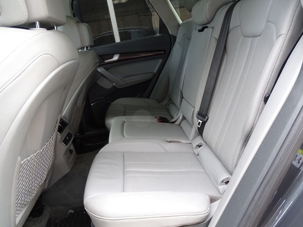 2019 Audi Q5 Image 12