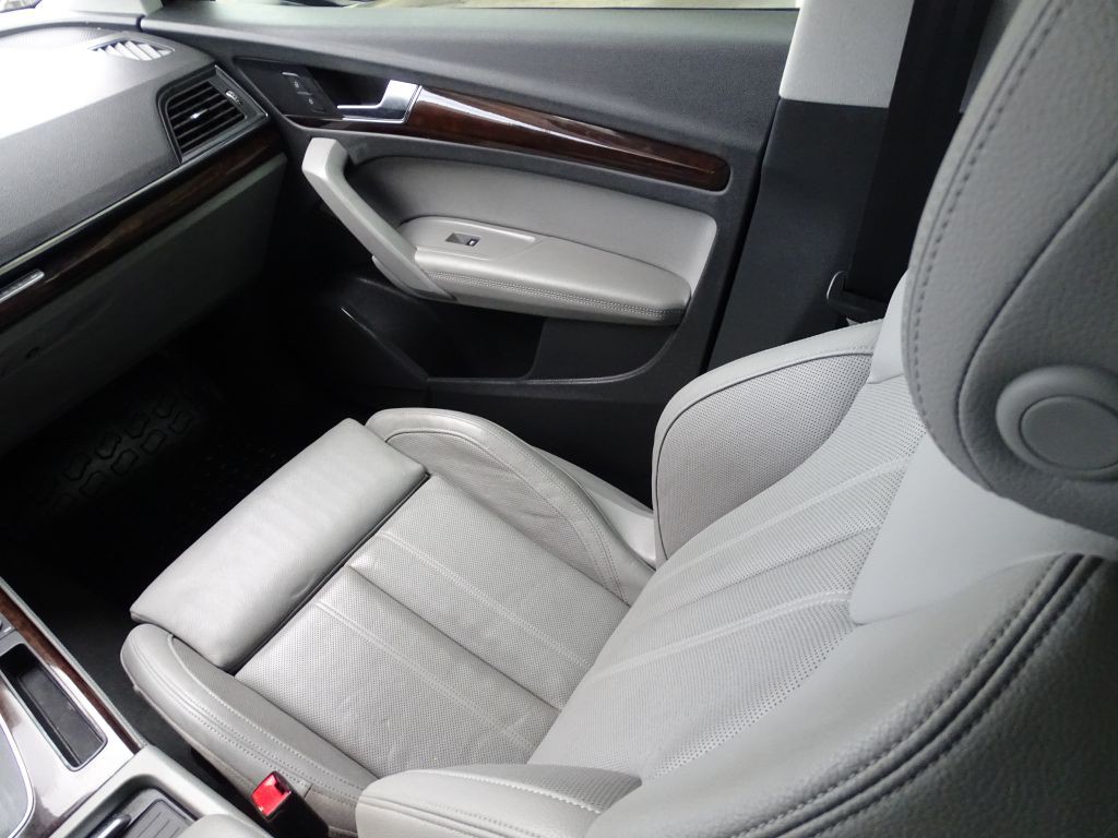 2019 Audi Q5 Image 14