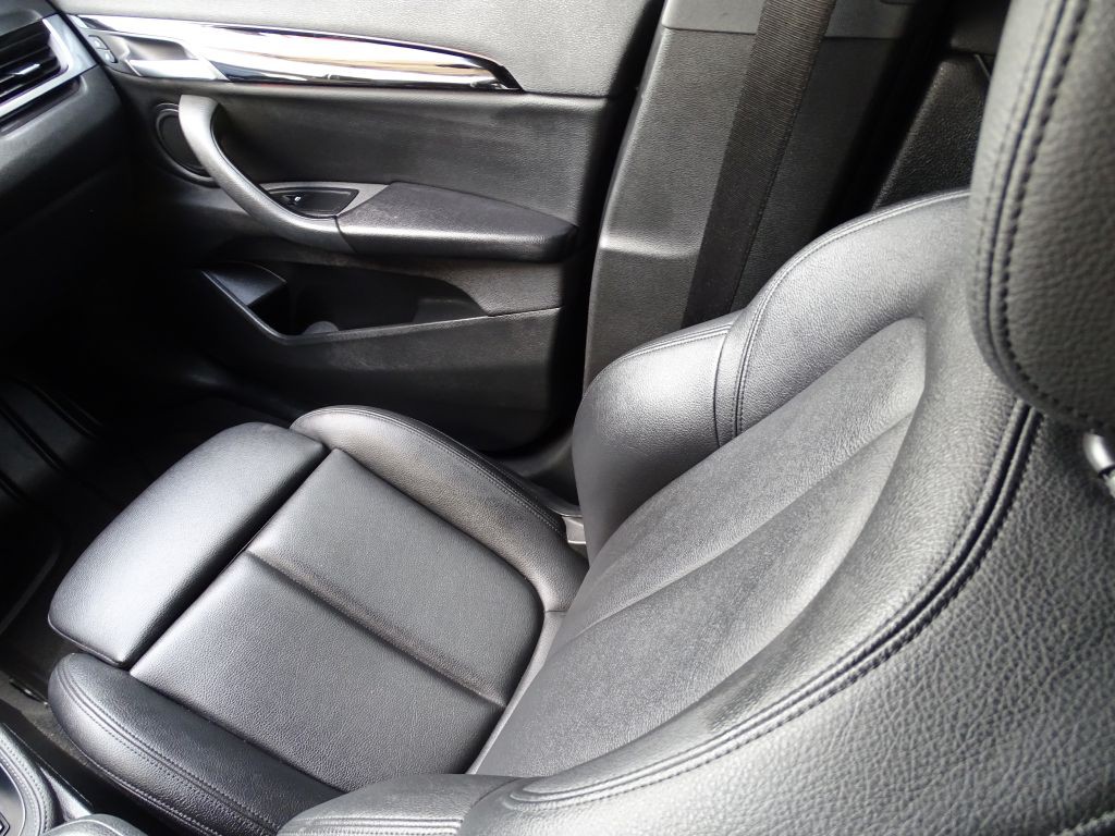 2017 BMW X1 Image 14