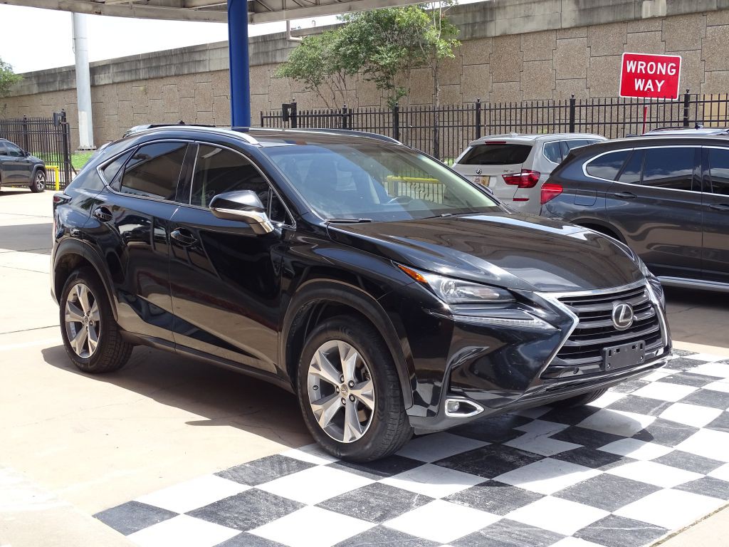 2017 Lexus NX Image 9